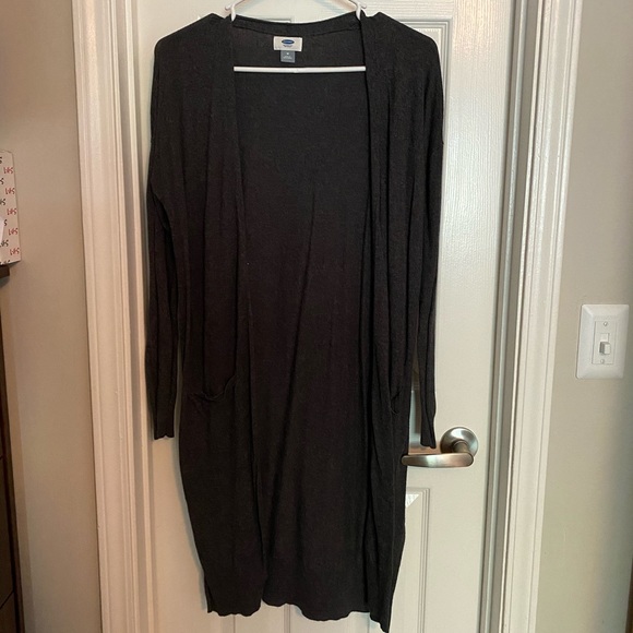 Old Navy Sweaters - 📣Last Chance📣Charcoal Gray Old Navy Long Sweater